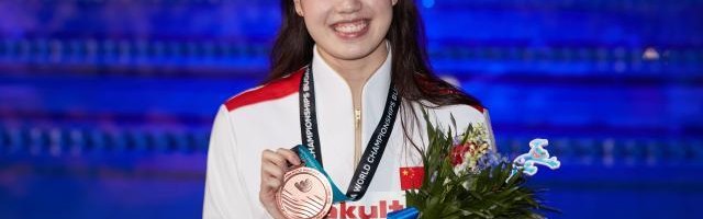 九游体育首页入口-世锦赛张雨霏200蝶摘铜 中国队获女子200自接第4